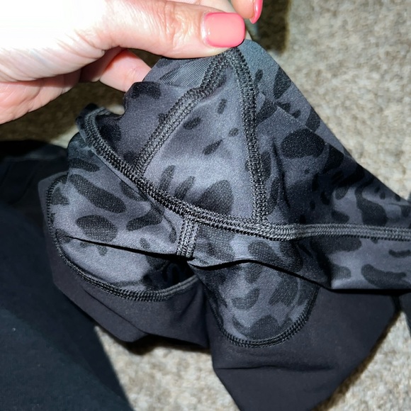 Lululemon Just Breathe Pant Animal Swirl Deep Coal Light/ Black SEE MEASUREMENTS - Picture 8 of 13